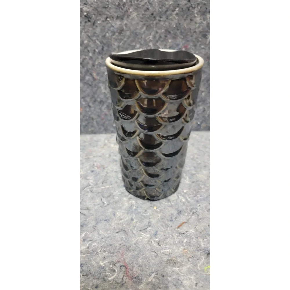 Starbucks Siren Mermaid‎ Scales Iridescent tumbler Travel Mug w/lid 10oz